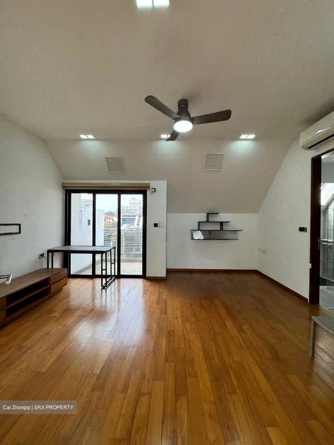 Serangoon Garden Estate (D19), Terrace #631973281
